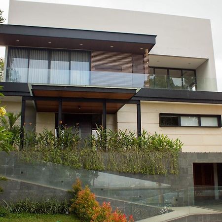 Villa Dago Pakar Bandung Eksteriør bilde