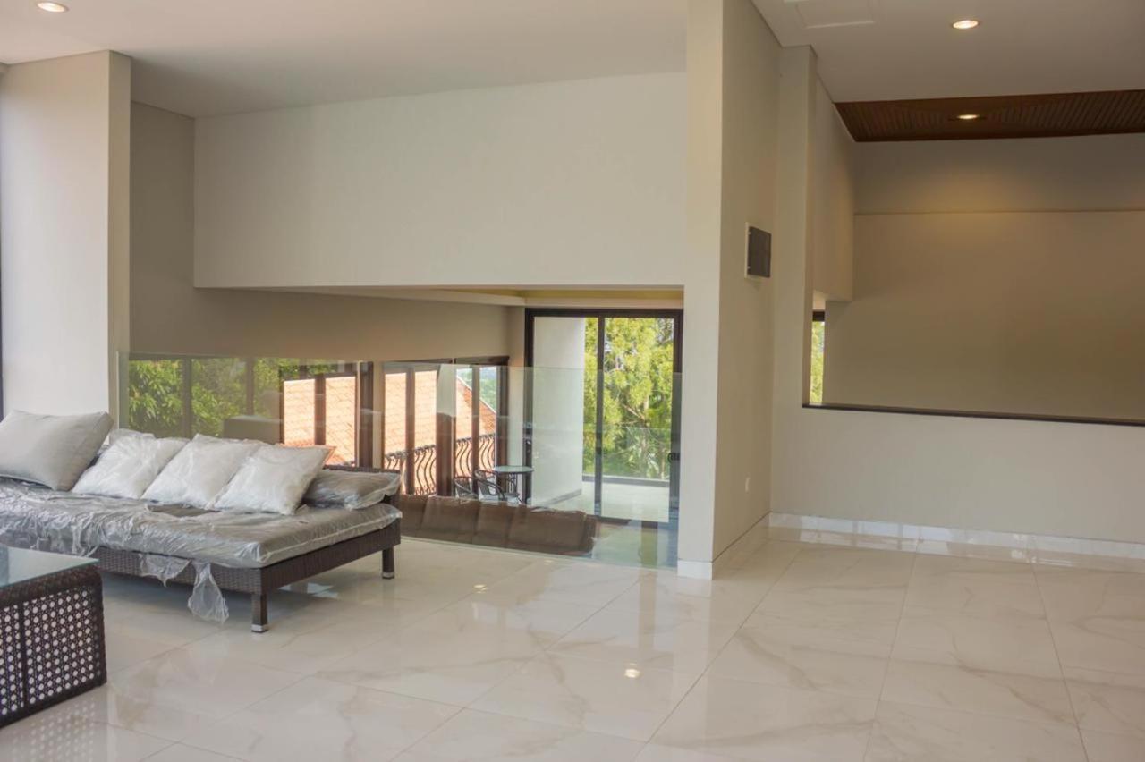 Villa Dago Pakar Bandung Eksteriør bilde
